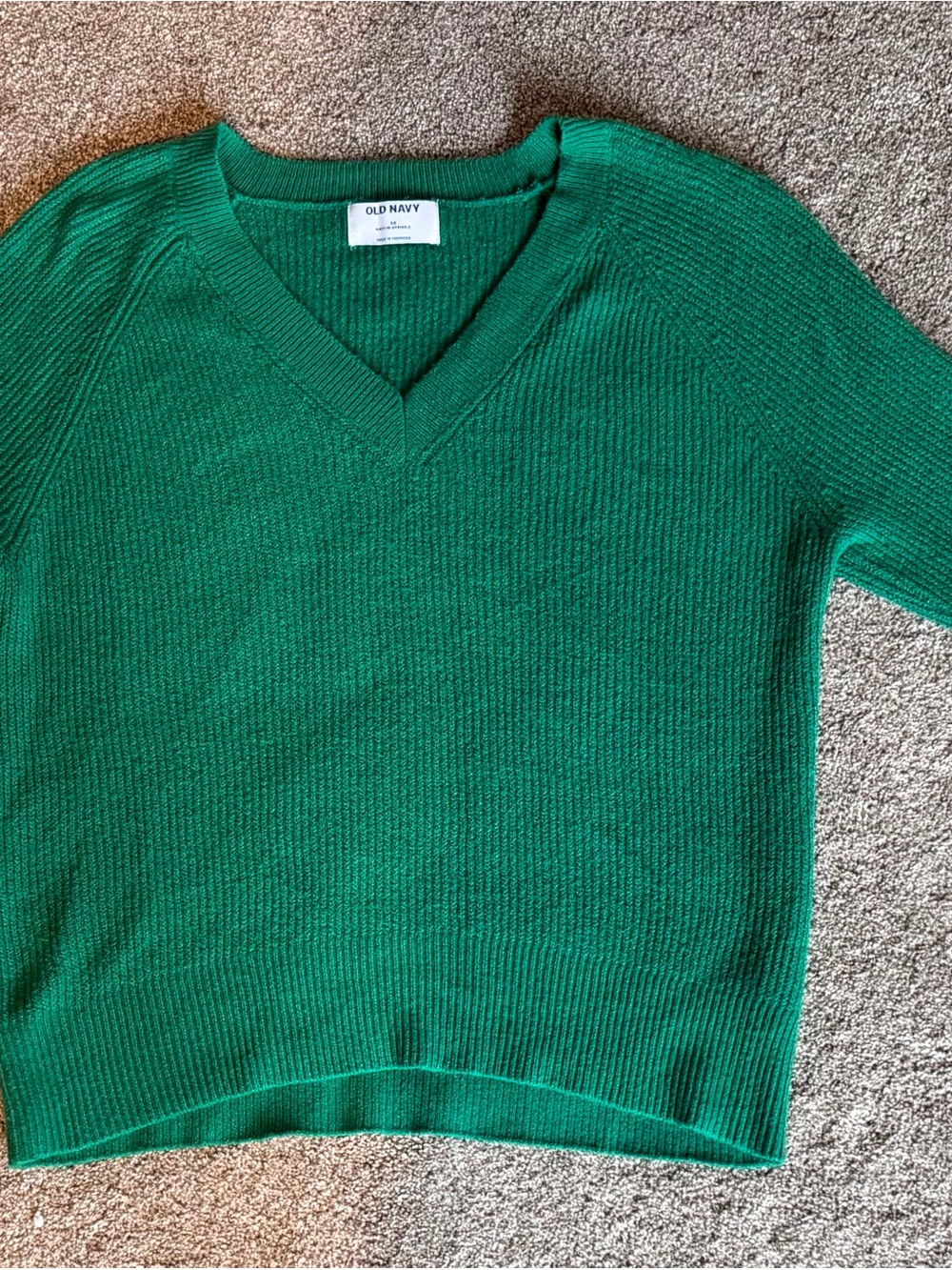 Old Navy Women’s Green V-Neck Sweater
